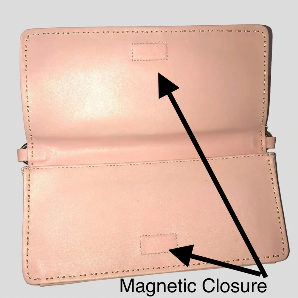 Customized Bijou Pink Handbag ~ Faux Leather ~ Chain Handle Accent ~ Flo… - Picture 4 of 8